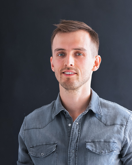 This is me. Philipp Mochine. Engineer, web developer, designer, athlete and cook. A person who tends to get excited about various topics.